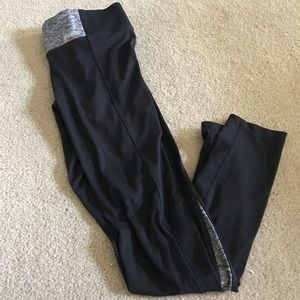 Pink brand leggings.